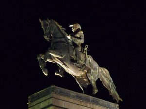 San Martin Statue, Plaza San Martin
