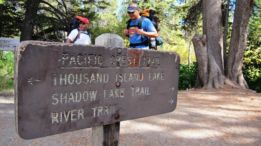 Trail head at Agnew Meadows