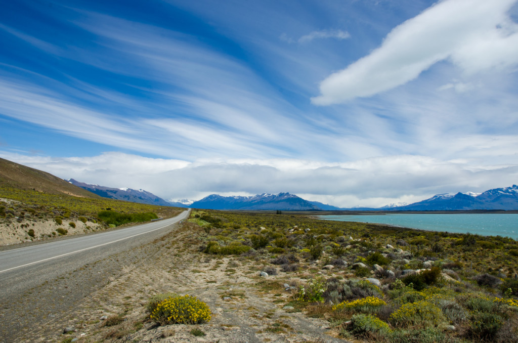 The road to Glaciar Perito Moreno