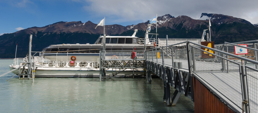 Boat tour to Glaciar Perito Moreno