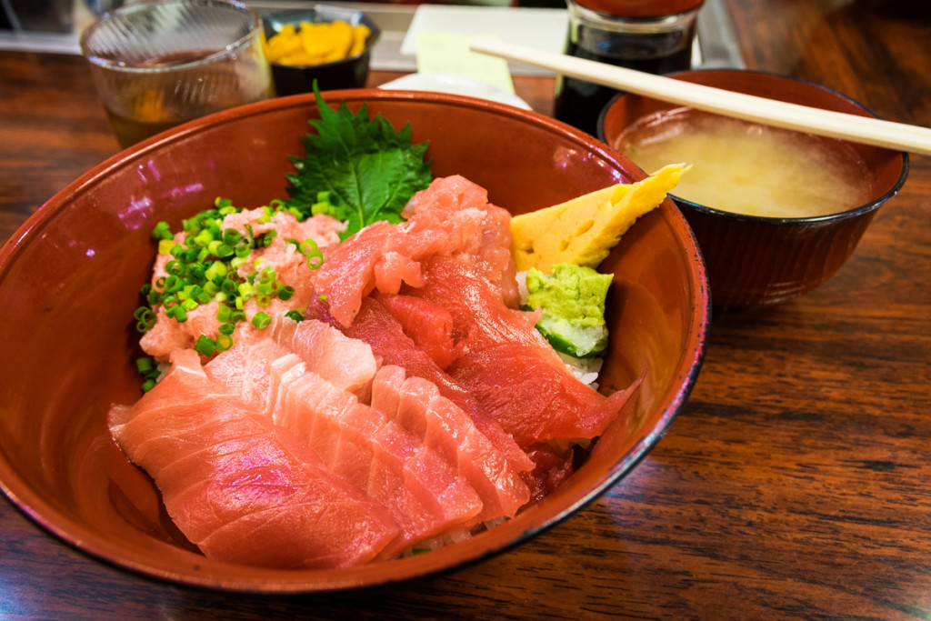 Sashimi breakfast at Tsukiji Market