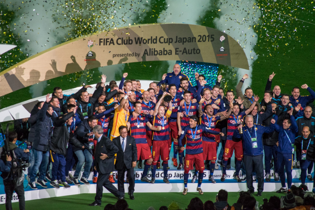 Barcelona lifting the FIFA Club World Cup trophy