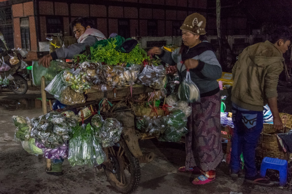 Morning market, Hsipaw