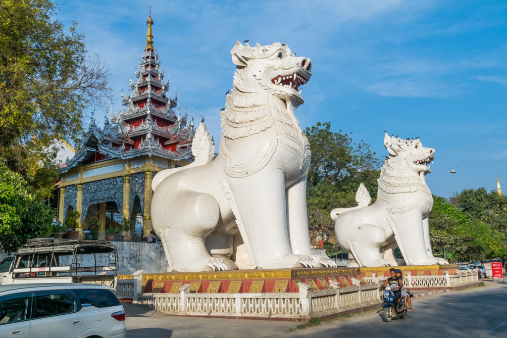 Entrance at base of Mandalay Hill