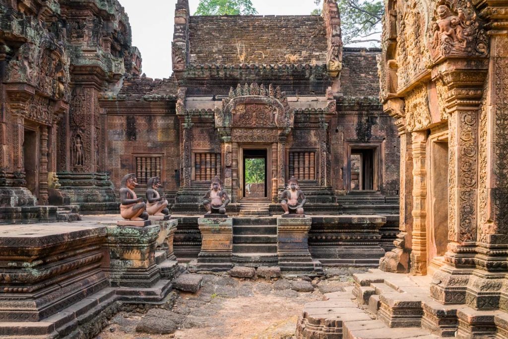 Banteay Srei temple